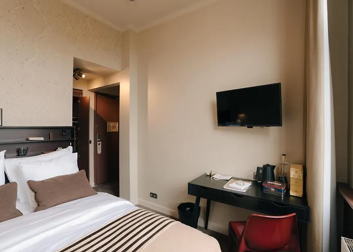 Hotel Omega